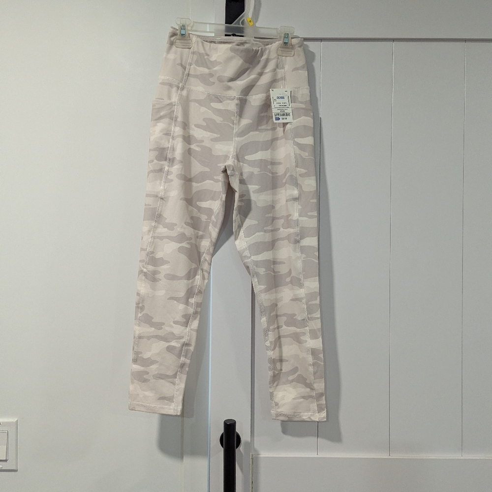 Laundry Camo Active Wear Leggings Size Medium With Pockets